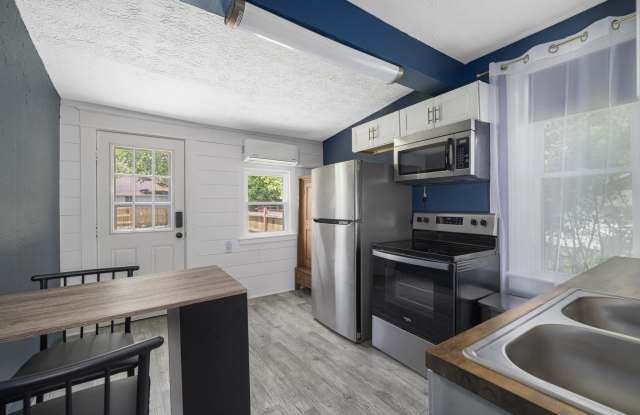 820 Florida AvenueUnit 2 photos photos