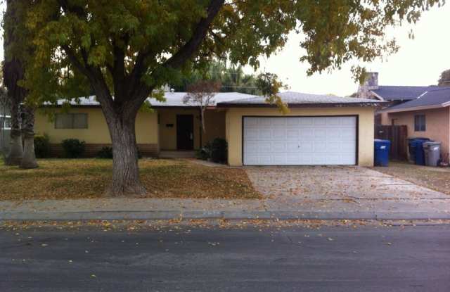 237 N Santa Rita - . photos photos