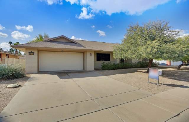12448 W FIELDSTONE Drive - 12448 West Fieldstone Drive, Sun City West, AZ 85375