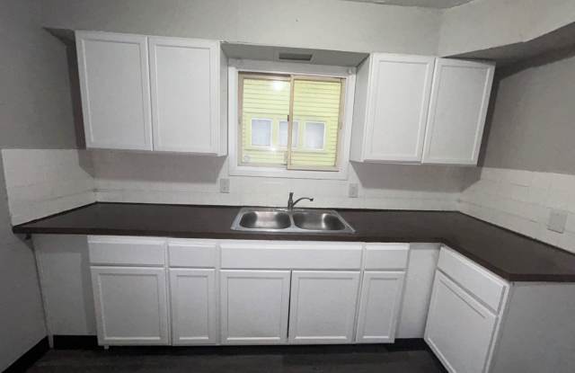 Charming 3-Bedroom Property in Prime Location photos photos