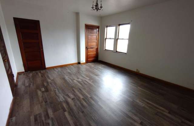 1527 Plum Street - 2 Gallery 2