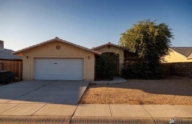 9672 E 38 ST Gallery 1