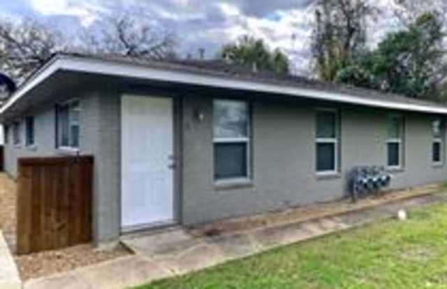 107 Davis Street - 1 photos photos