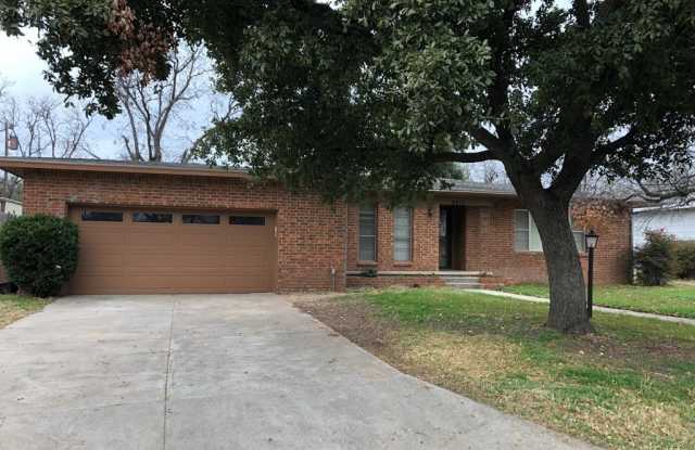 2213 Delker Drive Gallery 3