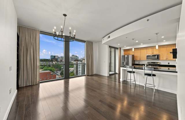 Freshly Updated 1-Bedroom at The Adelicia Gallery 1