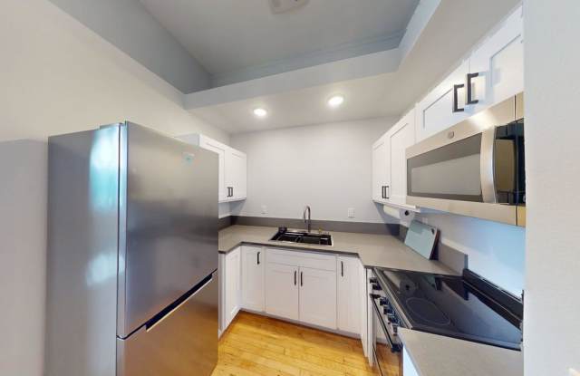 2845 Marine Drive Gallery 1