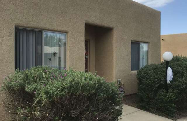 Comfortable Eastside Living – 2 Bed, 2 Bath Duplex photos photos