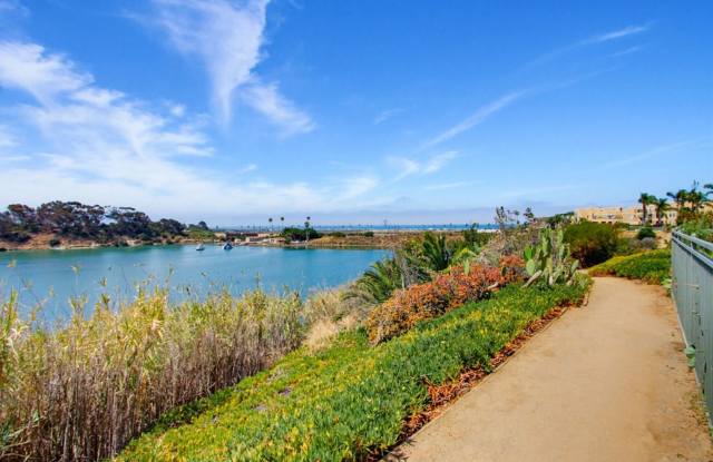Carlsbad Condo West of 5 Freeway with Lagoon Access - Available October 2026 Gallery 4