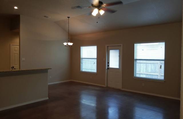 2582 Pahmeyer Rd. Gallery 4