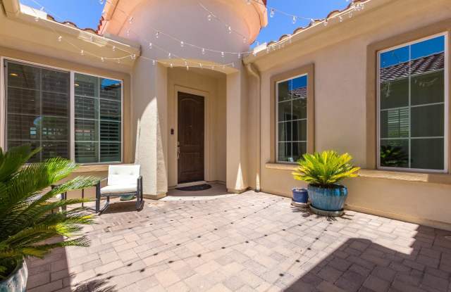 2448 W HOPE Circle Gallery 2