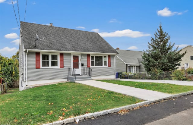 176 Dayton Rd - 176 Dayton Road, Bridgeport, CT 06606