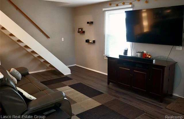 3133 SUNNYSIDE Court Gallery 4