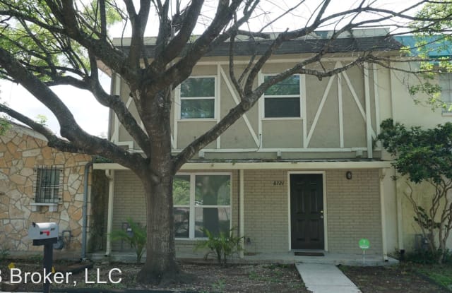8727 Tradewind Dr. - 8727 Tradewind Drive, Windcrest, TX 78239