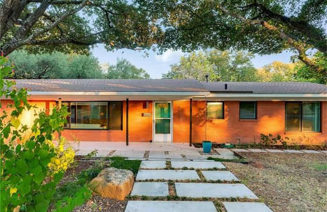 3907 Vineland DR Gallery 2