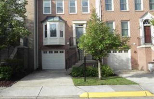 2044 MEADOW SPRINGS DRIVE - 2044 Meadow Springs Drive, Tysons Corner, VA 22182