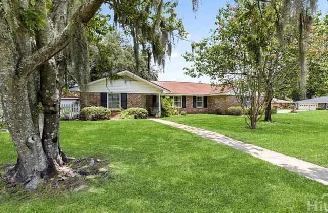 Corner lot, all-brick ranch-style home in Mayfair I photos photos