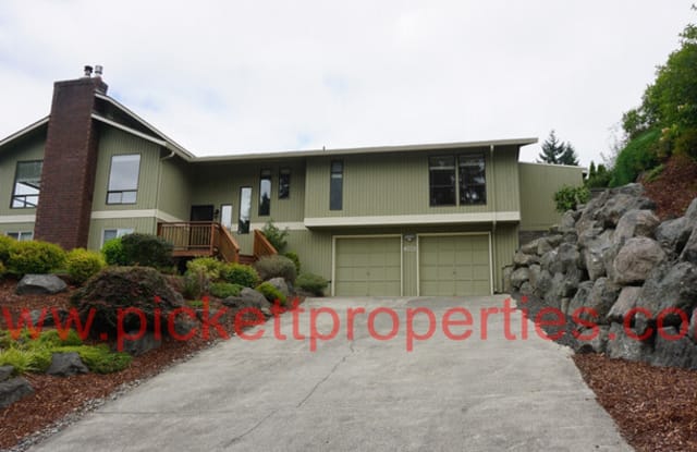 1058 Northeast Sol Vei Street - 1058 Northeast Sol Vei, Poulsbo, WA 98370