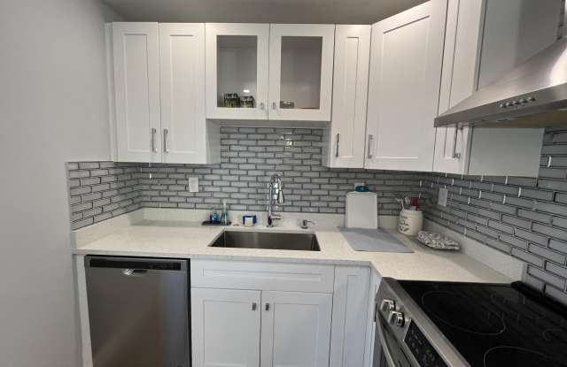 812 Burgundy Q photos photos 812 Burgundy Q photos photos