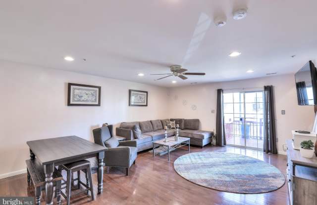 159 AZALEA COURT Gallery 3