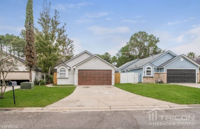 1313 Independence Drive - 1313 Independence Drive, Lakeside, FL 32065