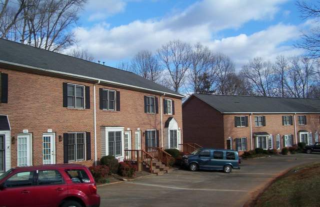 1439 King Charles Drive Gallery 1