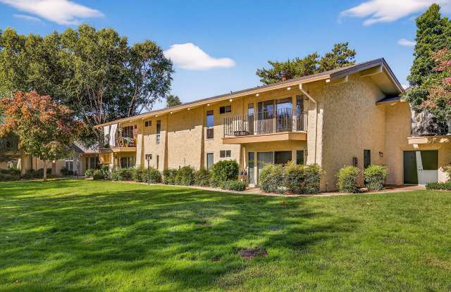 Villa Del Mar Apartments Gallery 2