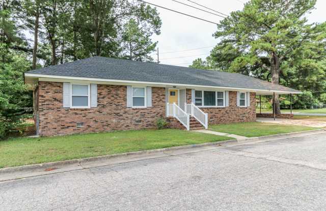 Spacious 3 Bedroom SFH photos photos