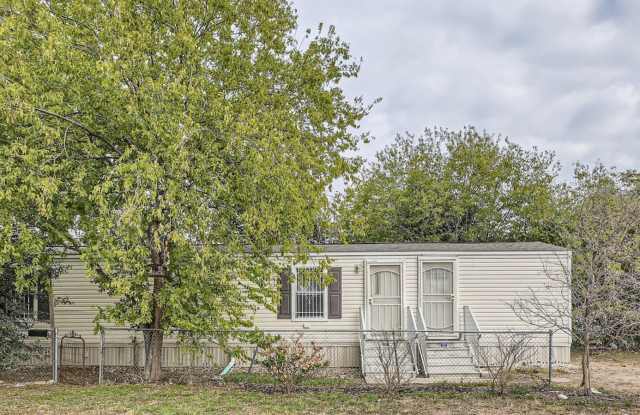 4423 E HOUSTON ST photos photos