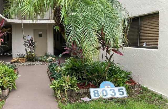 8035 SW 107th Ave photos photos