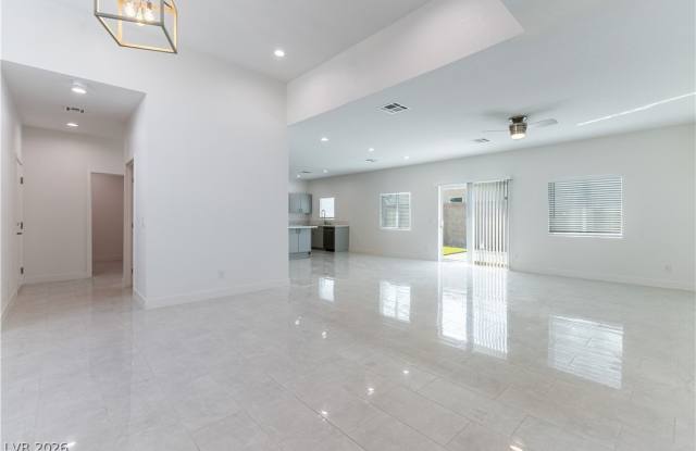 2591 Bonano Court Gallery 3