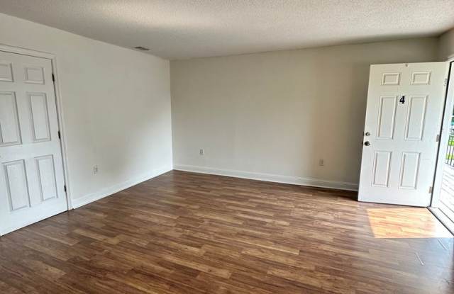 1301 Stiles Ave - 1301 Stiles Avenue, Savannah, GA 31415