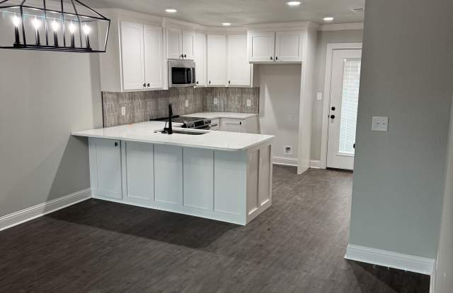 321 Woodstock Lane - 321 Woodstock Lane, Abilene, TX 79602