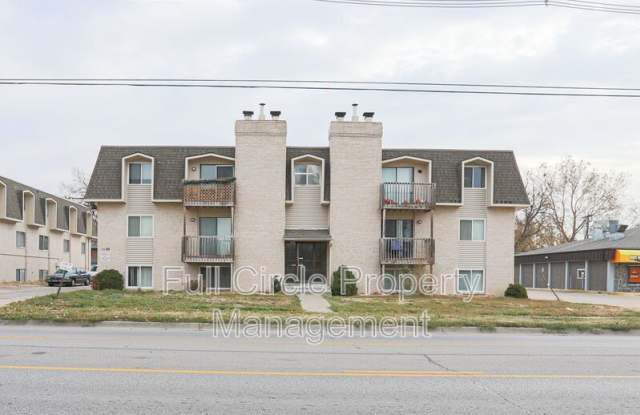 1640 N 56th photos photos