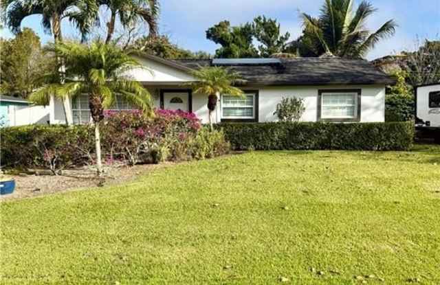 733 Pine Cone Ln photos photos 733 Pine Cone Ln photos photos