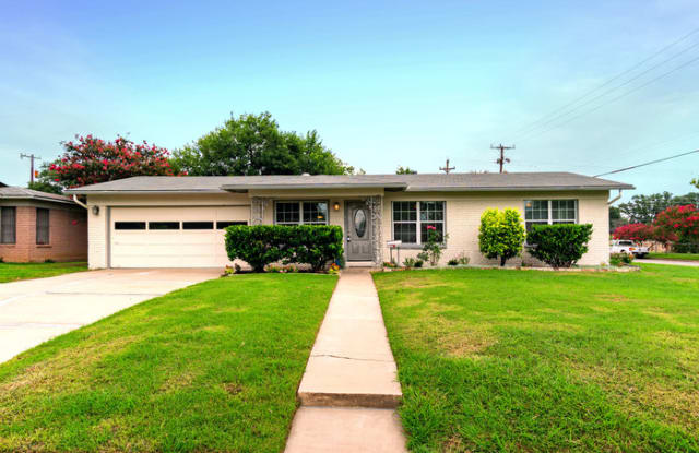 383 Millwood Lane - 383 Millwood Lane, San Antonio, TX 78216