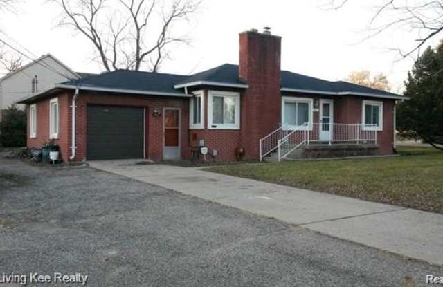 3431 CROOKS Road Gallery 2