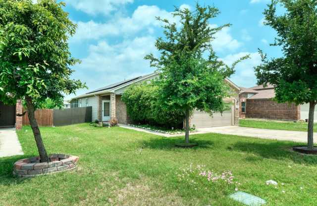 451 New Bridge Dr photos photos