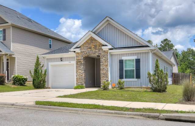 3 Bedroom 2 Bath in Canterbury Farms Gallery 4