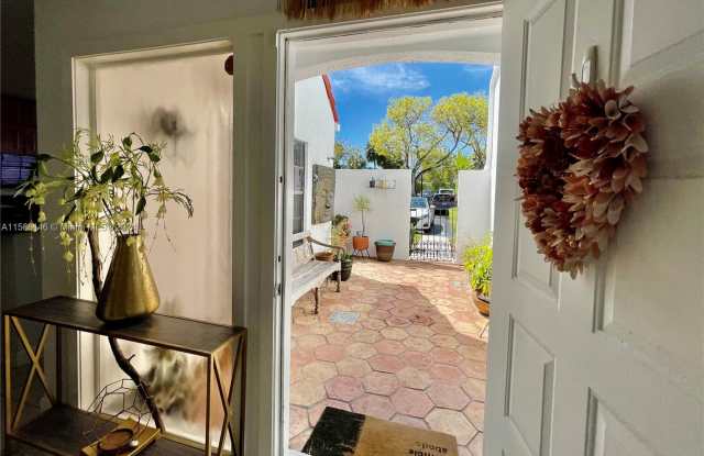 20907 Leeward Court Gallery 4