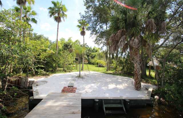 1777 Harbor Dr Gallery 4