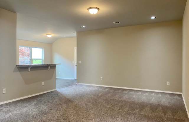 Wonderful 3 bed 2 bath in SW OKC Gallery 4