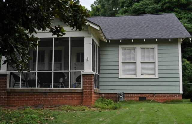 981 Katherwood Drive SW - 981 Katherwood Drive Southwest, Atlanta, GA 30310
