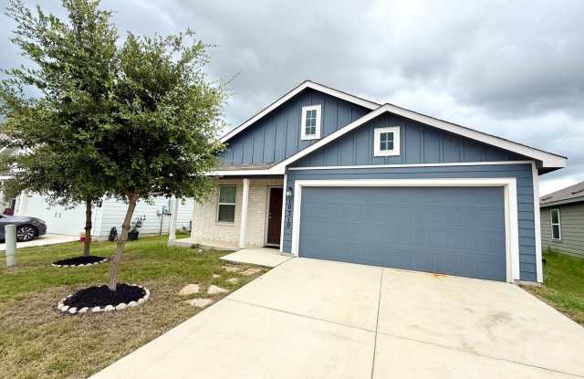 Gorgeous 3-bedroom, 2 Bathroom, Minutes from Randolph AFB photos photos