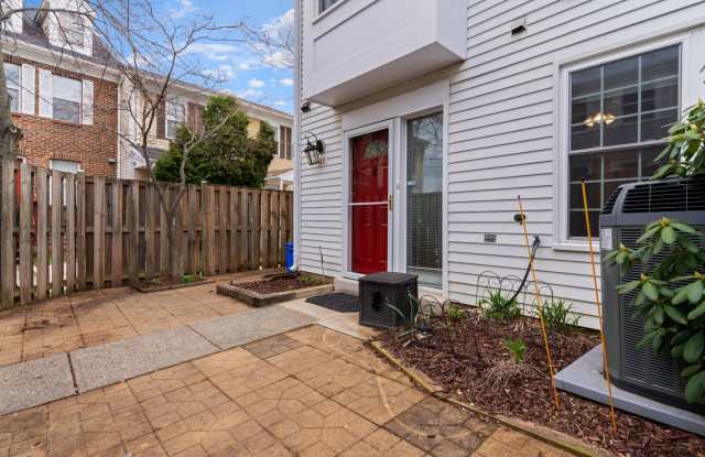 Stunning Silver Spring End Unit TH photos photos Stunning Silver Spring End Unit TH photos photos