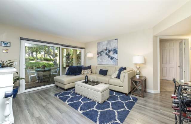 17637 Pomerado Road Gallery 4
