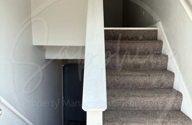 5623 North Northwood Terrace Gallery 2