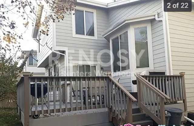 10707 Cherrington St, Highlands Ranch | 3 Bed 2.5 Bath Gallery 1