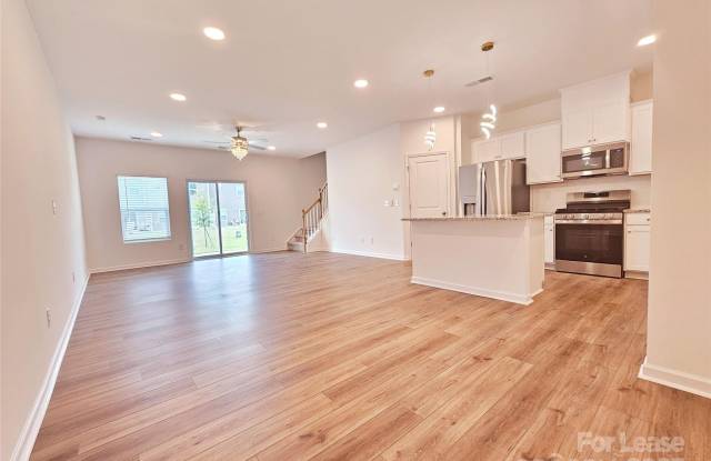 2744 Yeager Drive NW Gallery 4