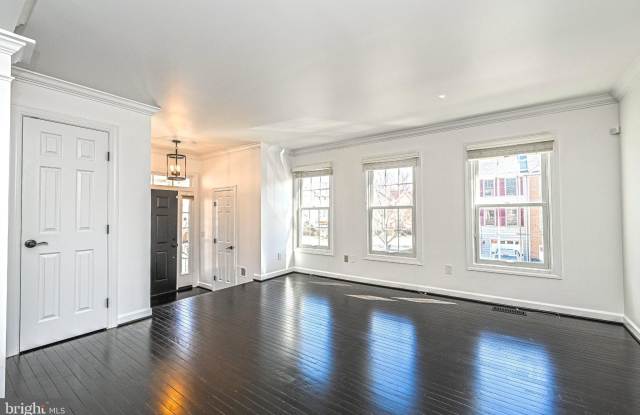 12700 DOGWOOD HILLS Lane Gallery 4