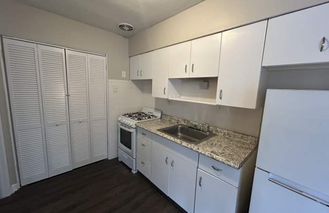 8053 Gravois Rd - 8053 Gravois Road, St. Louis County, MO 63123 8053 Gravois Rd - 8053 Gravois Road, St. Louis County, MO 63123